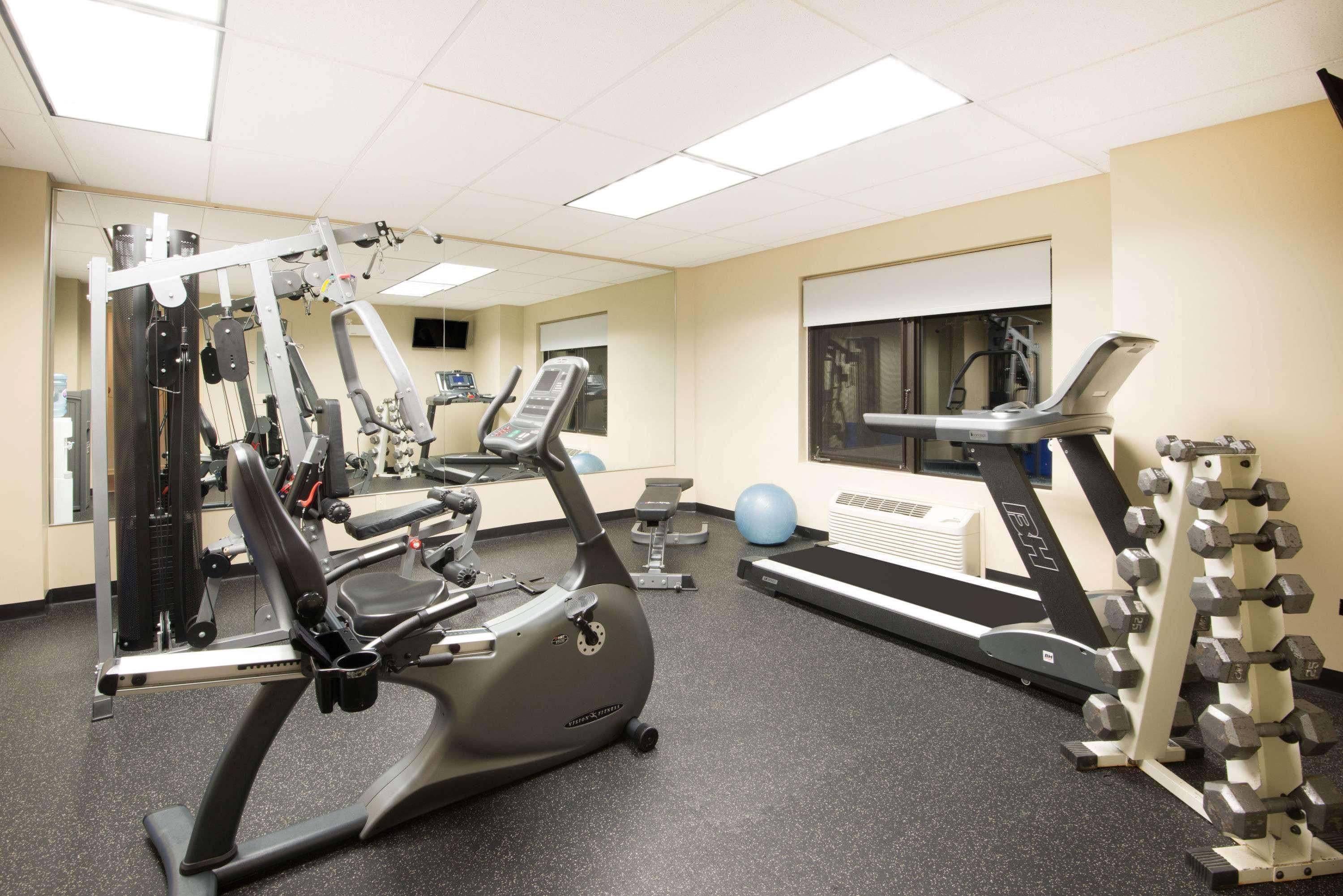 Comfort Suites Midland West Bagian luar foto